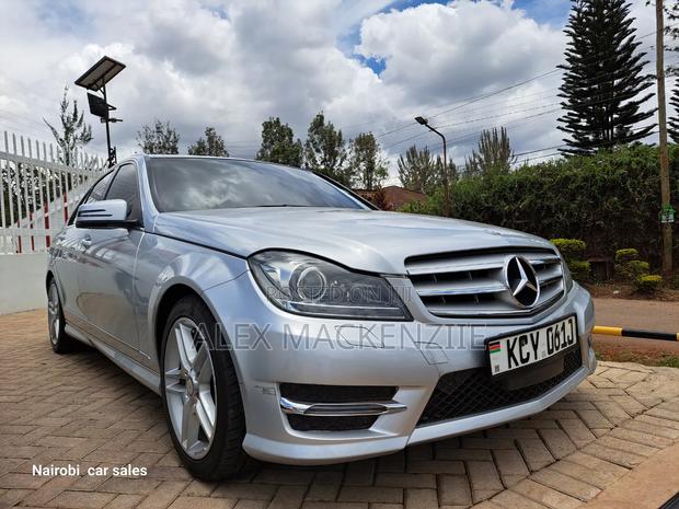 Mercedes-Benz C200 2012 Silver