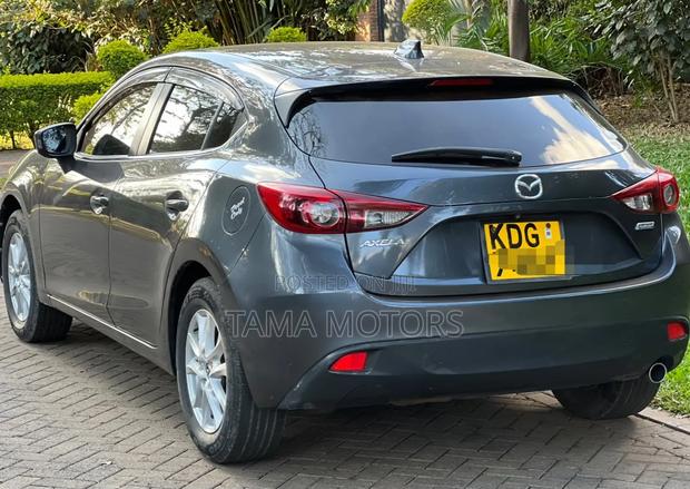 Mazda Axela SV Premium 2014 Gray