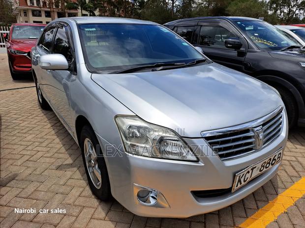 Toyota Premio 2012 Silver