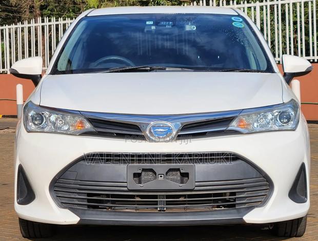 Toyota Corolla Fielder 2019 White
