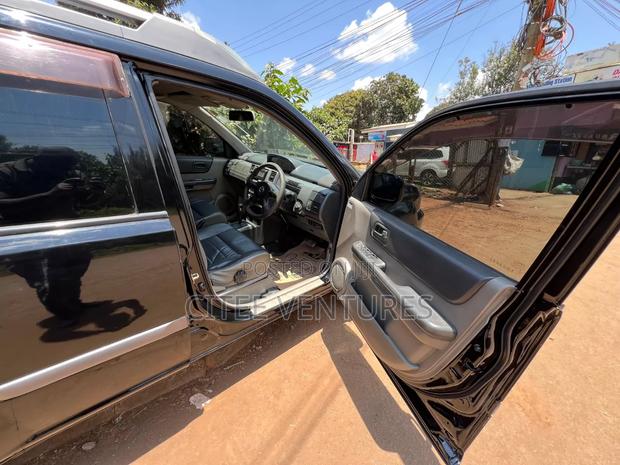 Nissan X-Trail 2006 Black