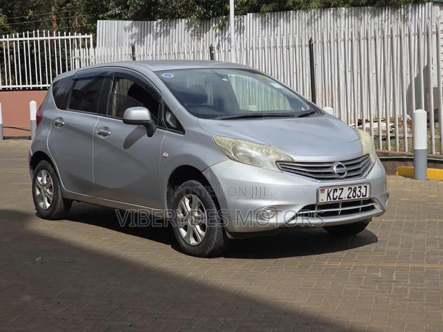 Nissan Note 2012 Silver