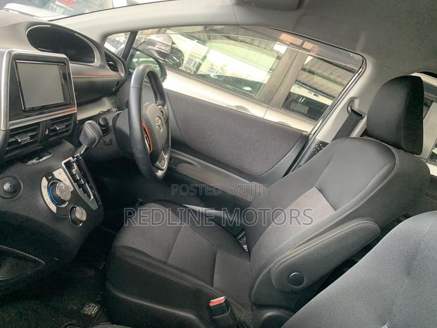 Toyota Sienta 1.5 FWD 2019 Black
