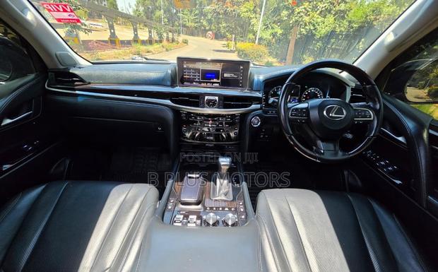 Lexus LX 2016 Black