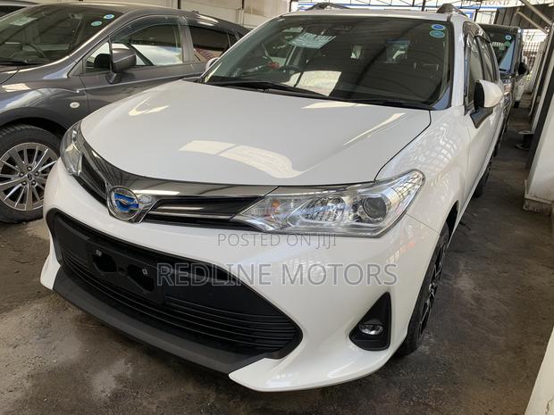Toyota Corolla Fielder 1.5 Hybrid FWD 2020 Pearl