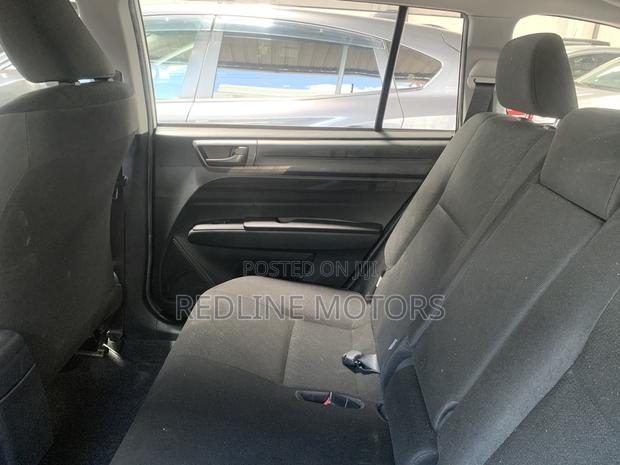 Toyota Corolla Fielder 1.5 Hybrid FWD 2020 Pearl