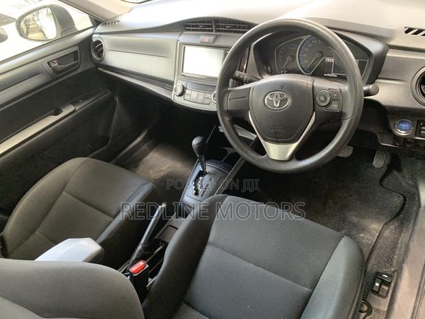 Toyota Axio 1.5 Hybrid 2WD 2019 Pearl