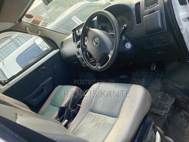 Toyota TownAce 2012 White