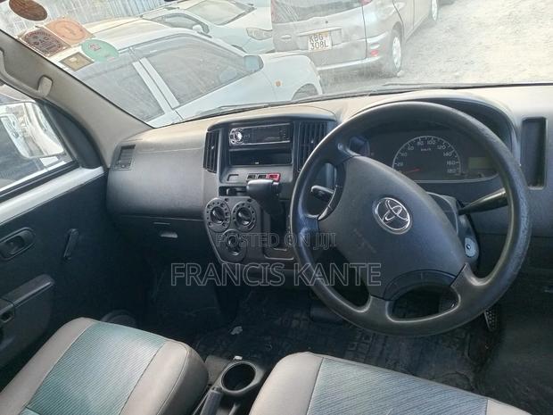 Toyota TownAce 2012 White