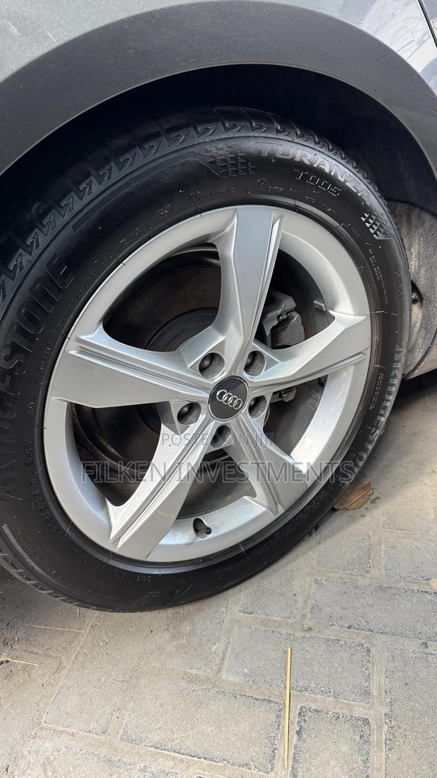 Audi A4 Prestige 2021 Gray