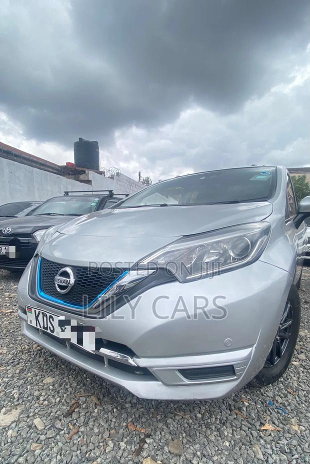 Nissan Note 2017 Silver