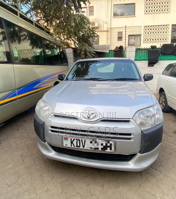Toyota Probox 2018 Silver