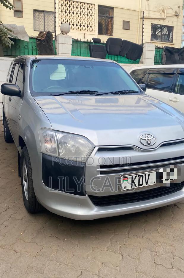 Toyota Probox 2018 Silver