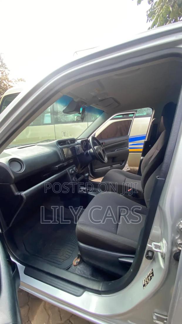 Toyota Probox 2018 Silver