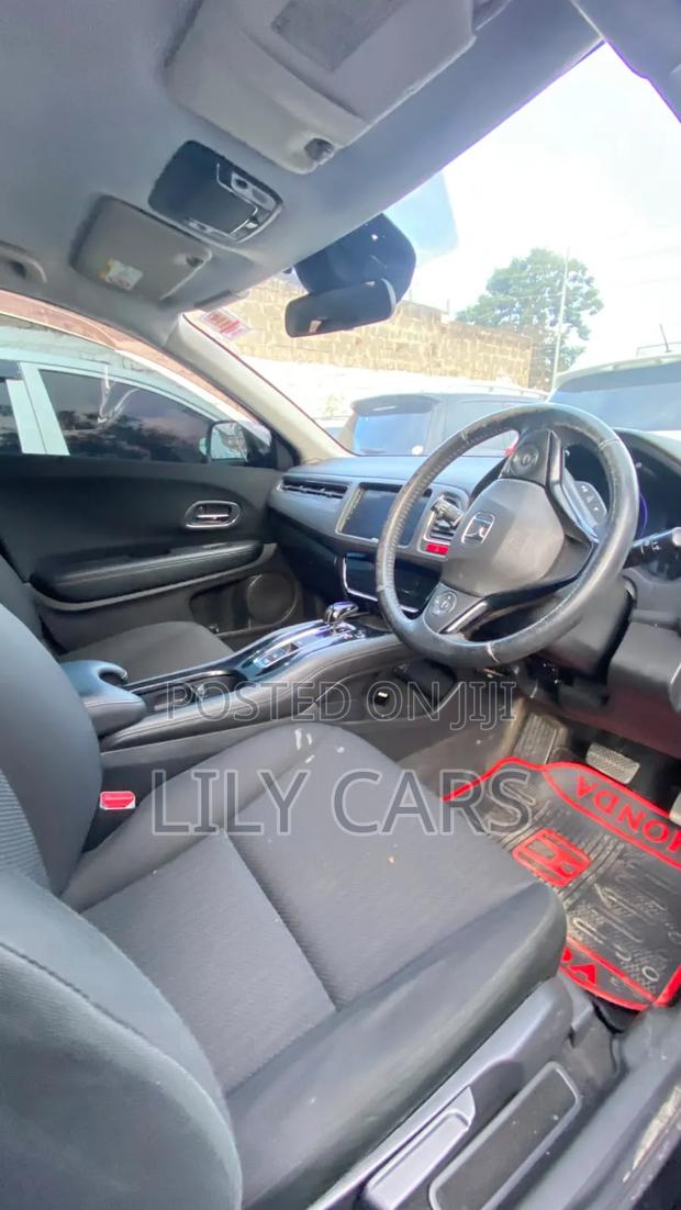 Honda Vezel 1.5 Hybrid 2WD 2015 Black
