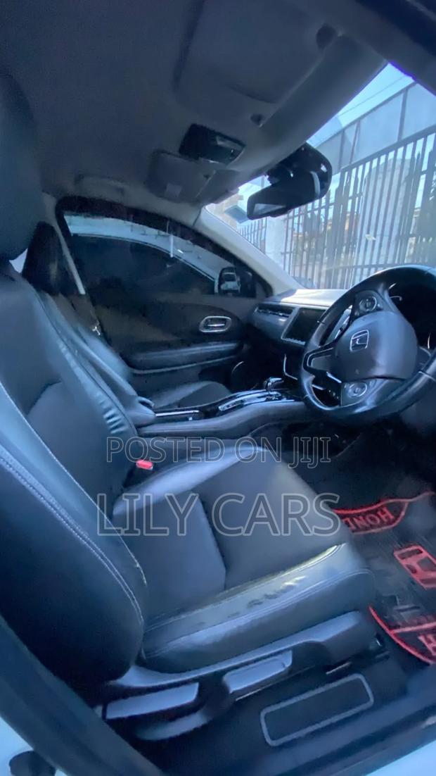 Honda Vezel 1.5 Hybrid 2WD 2019 White