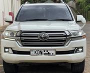 Toyota Land Cruiser 4.6 V8 ZX 2016 Pearl for sale