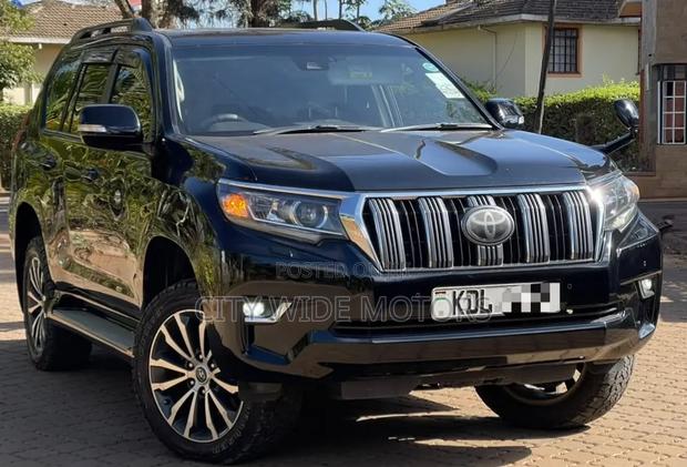 Toyota Land Cruiser Prado 2.8 2017 Black
