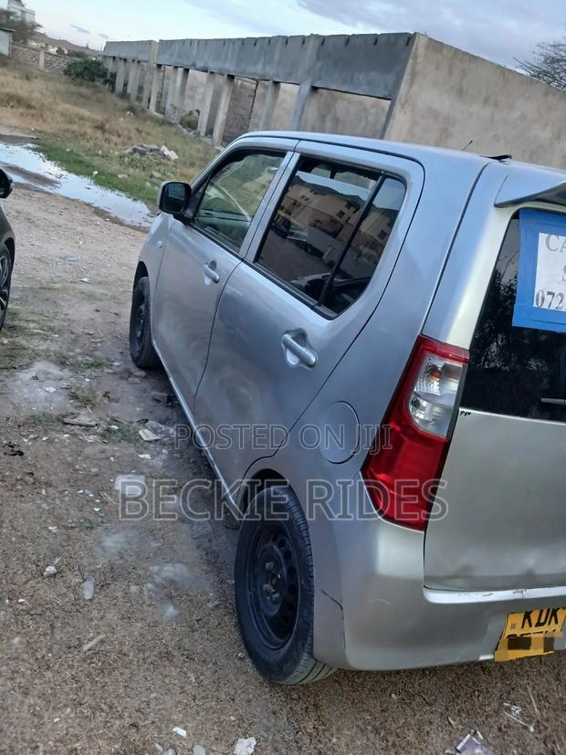 Suzuki Wagon R 2015 Silver