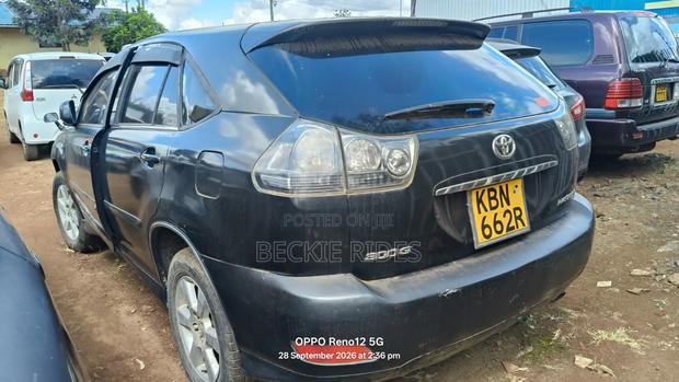 Toyota Harrier 2004 Black
