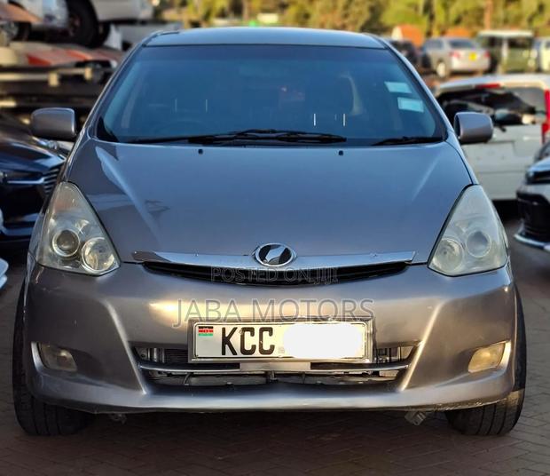 Toyota Wish 2007 Gray