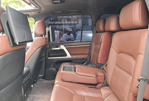 Toyota Land Cruiser 4.6 V8 ZX 2020 Black