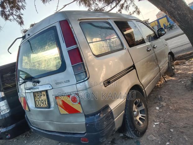 Toyota TownAce 2006 Silver