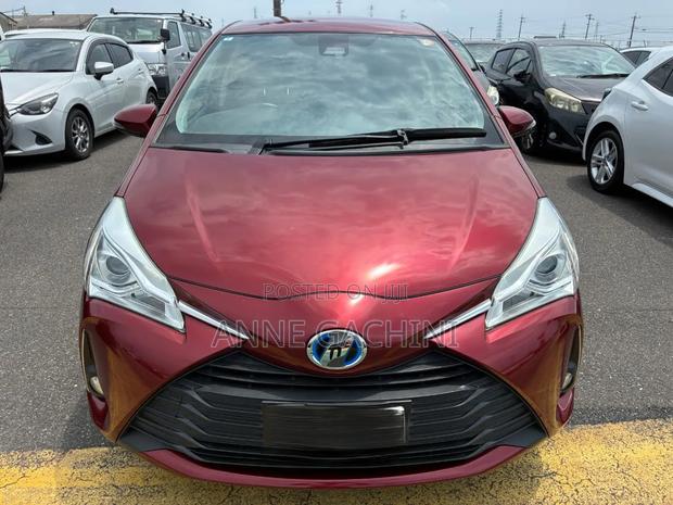 Toyota Vitz 1.5 FWD Hybrid 5dr 2020 Maroon