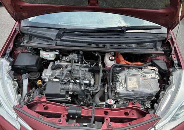Toyota Vitz 1.5 FWD Hybrid 5dr 2020 Maroon