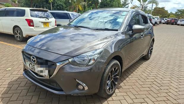 Mazda Demio 2014 Gray