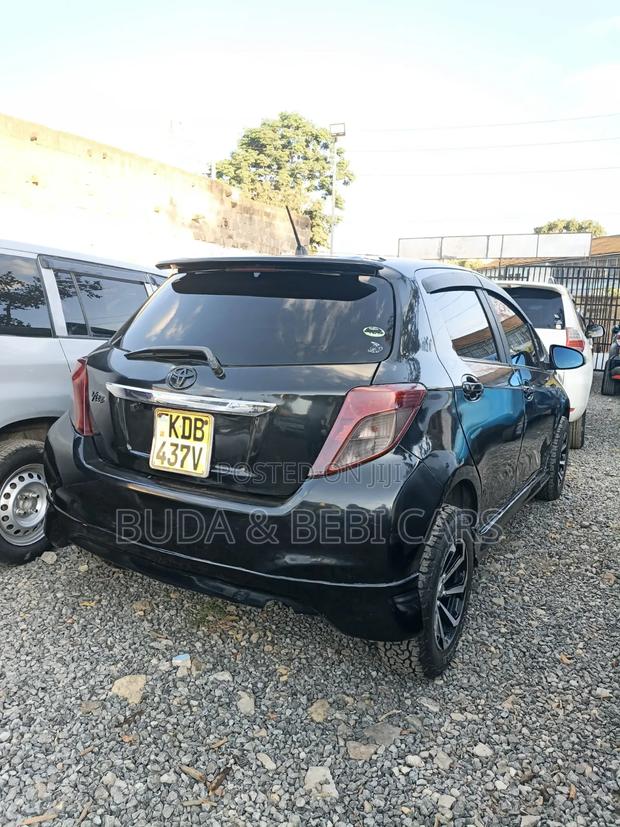Toyota Vitz 2013 Black