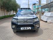 Toyota Hilux 2017 Black for sale