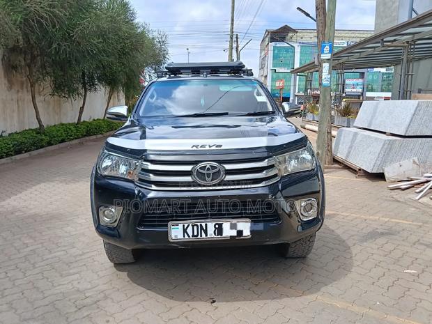 Toyota Hilux 2017 Black