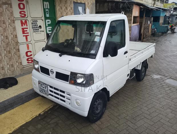 Nissan NV100 Clipper 2013 White