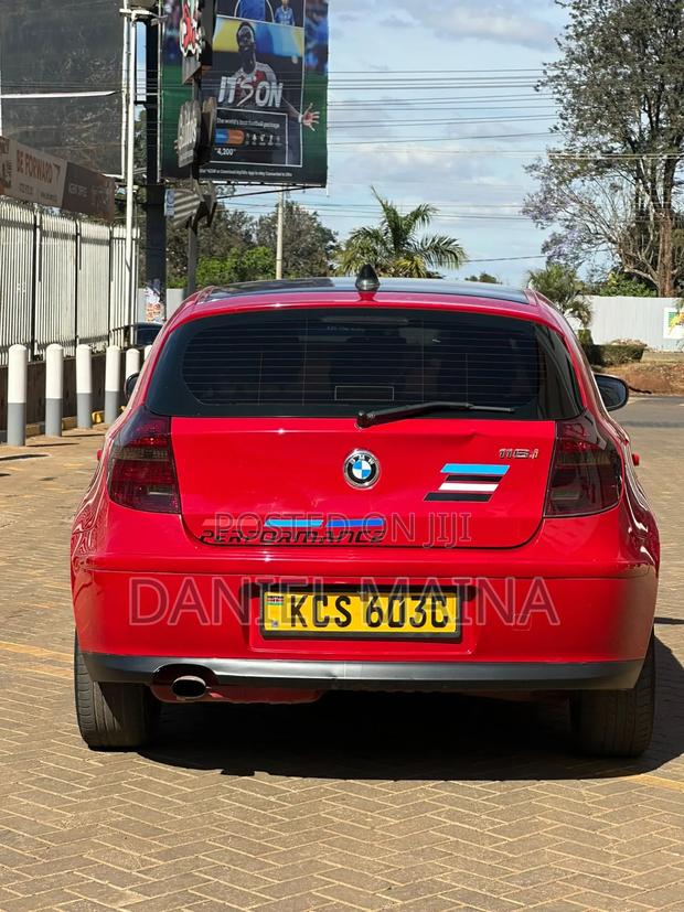BMW 116i 2011 Red