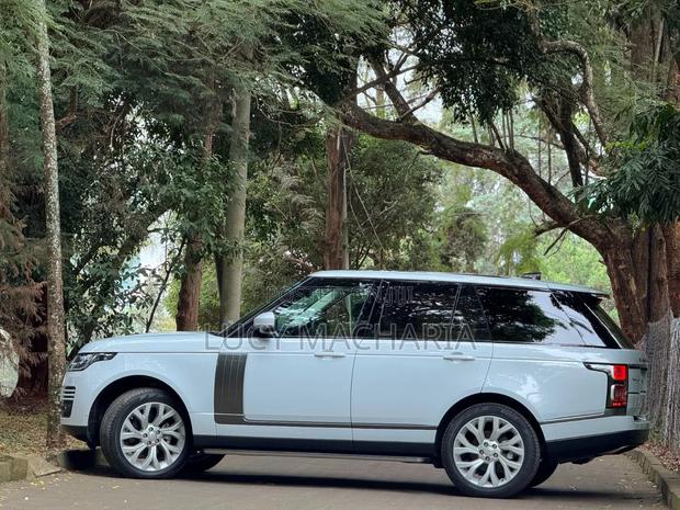 Land Rover Range Rover Vogue 2019 Pearl