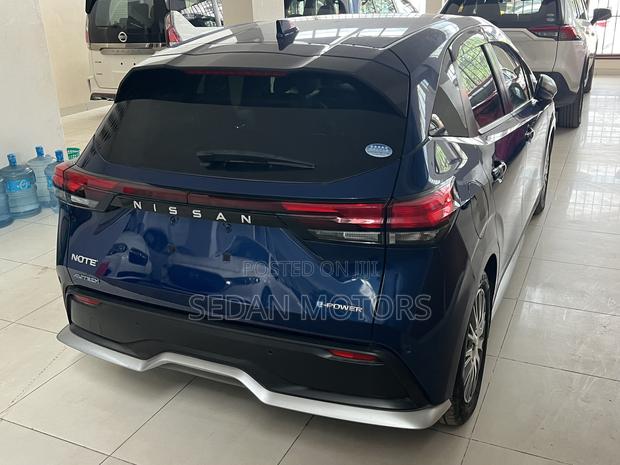 Nissan Note 1.2 Hybrid 2022 Blue