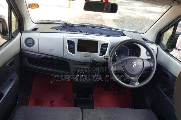 Suzuki Wagon R 2015 White