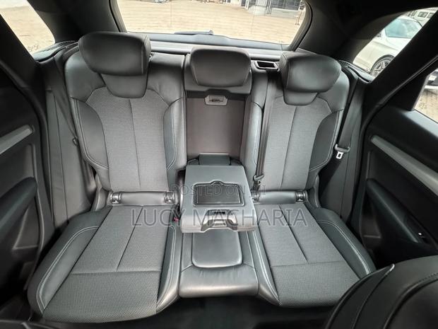 Audi Q5 2.0T Premium AWD quattro 2019 Black