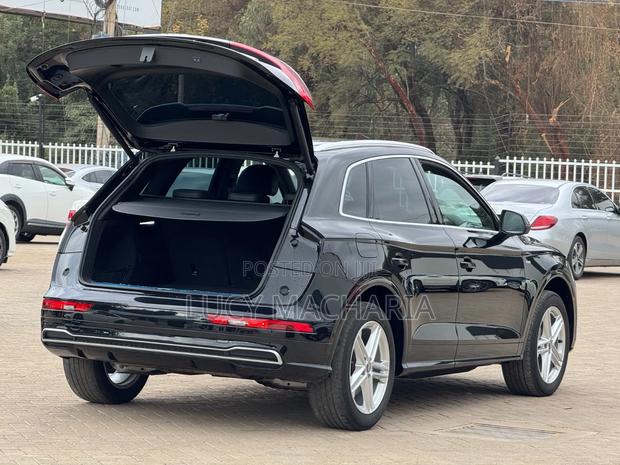 Audi Q5 2.0T Premium AWD quattro 2019 Black