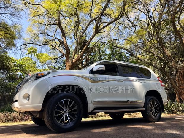 Toyota Land Cruiser Prado 2.8 2017 White