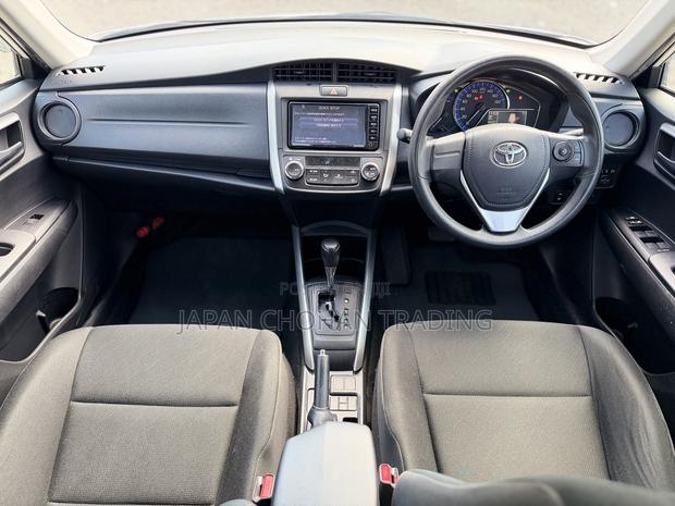 Toyota Corolla Fielder 1.5 Hybrid FWD 2020 White