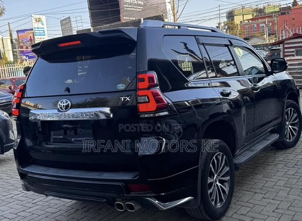 Toyota Land Cruiser Prado 2.8 2019 Black