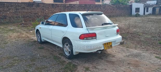 Subaru Impreza 2000 White