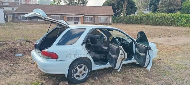 Subaru Impreza 2000 White