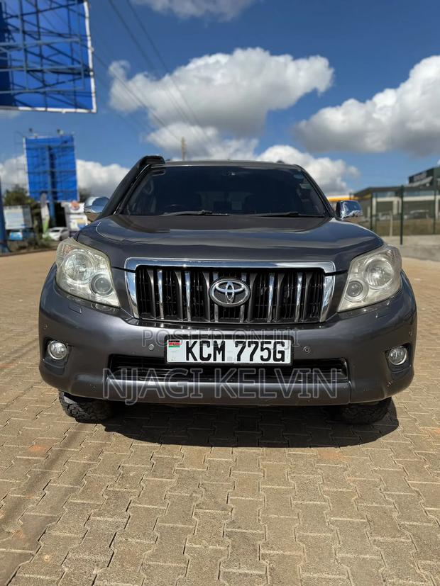 Toyota Land Cruiser Prado 3.0 TD 2010 Gray