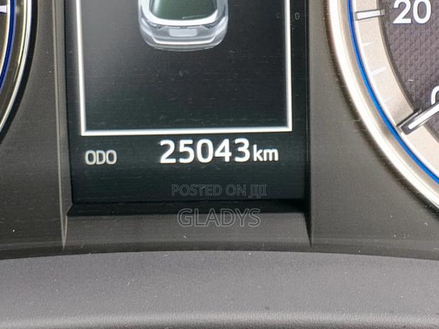 Toyota Harrier 2019