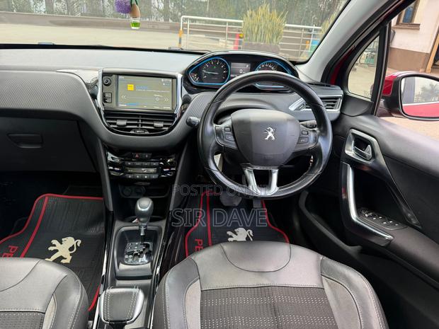 Peugeot 2008 1.2 PureTech (130 Hp) 2017 Burgundy
