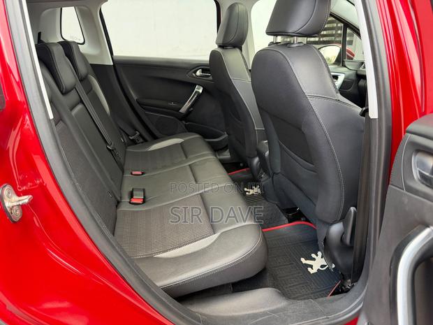 Peugeot 2008 1.2 PureTech (130 Hp) 2017 Burgundy