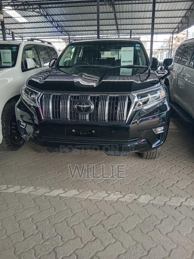Toyota Land Cruiser Prado 2019 Black